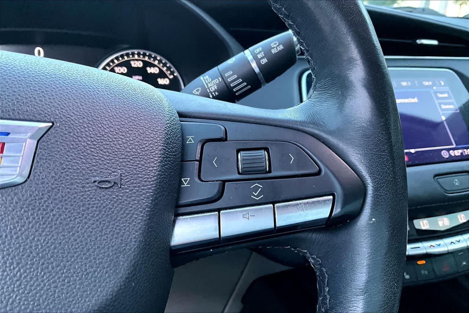 Used 2020 Cadillac XT4 Premium Luxury w/ Cold Weather Package FWD image 24