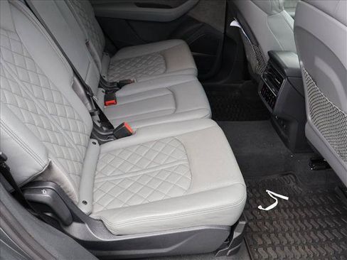 Used 2021 Audi SQ7 Prestige w/ Prestige Package AWD/4WD image 16