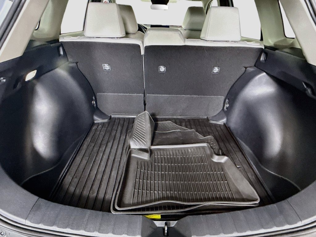 Certified 2025 Toyota Corolla Cross L FWD image 27