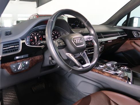 Used 2019 Audi Q7 3.0T Prestige AWD/4WD image 29
