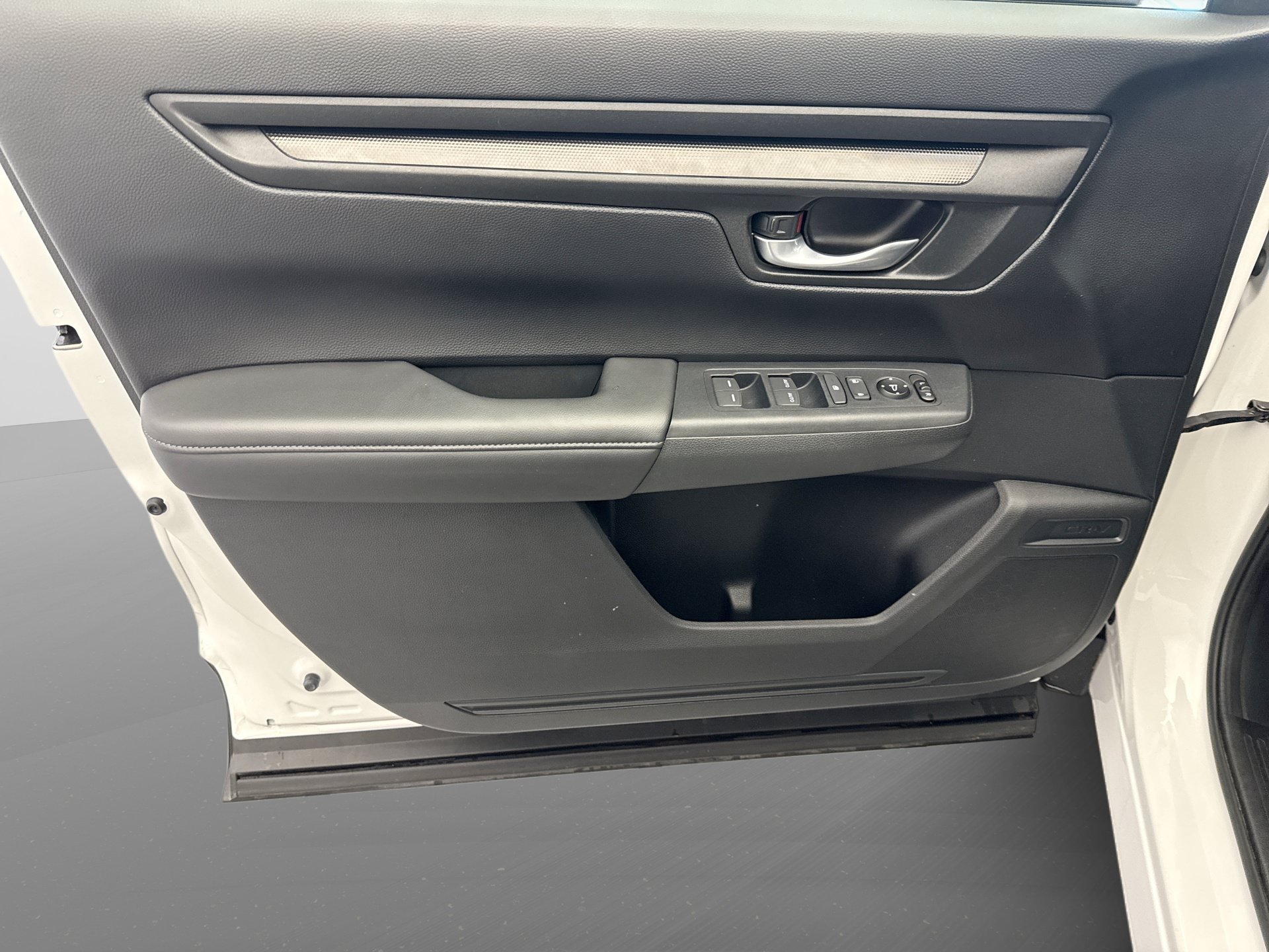 Used 2024 Honda CR-V EX image 9