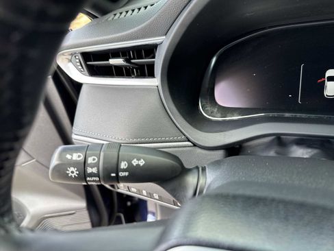 Used 2024 Toyota Venza Limited image 25