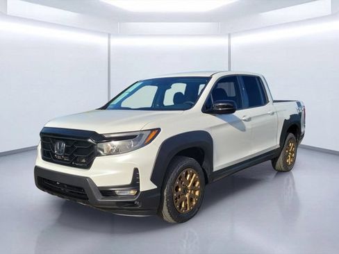 Used 2021 Honda Ridgeline Sport image 2