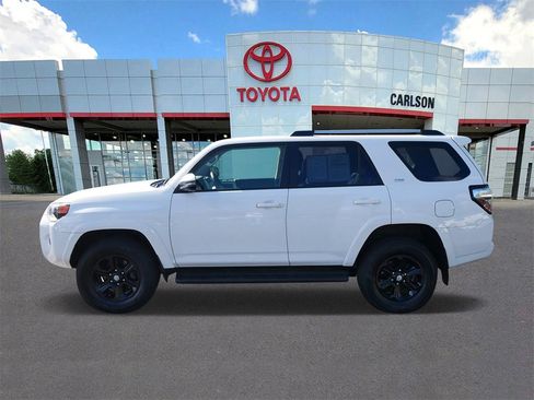 Certified 2024 Toyota 4Runner SR5 Premium image 7