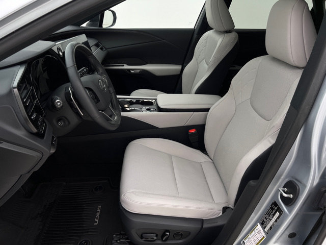 Used 2023 Lexus RX 350 Premium w/ Accessory Package AWD/4WD image 11