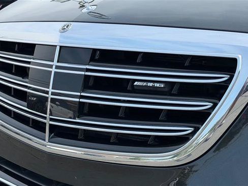 Used 2018 Mercedes-Benz S 63 AMG S 4MATIC Sedan image 16