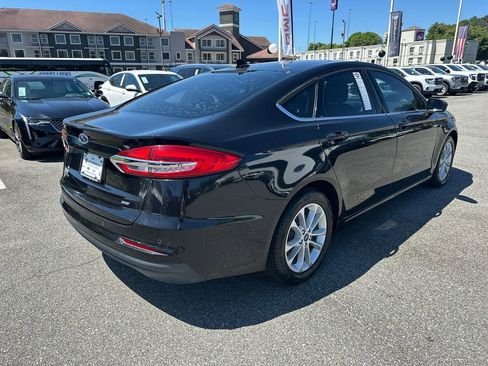Used 2019 Ford Fusion SE FWD image 7