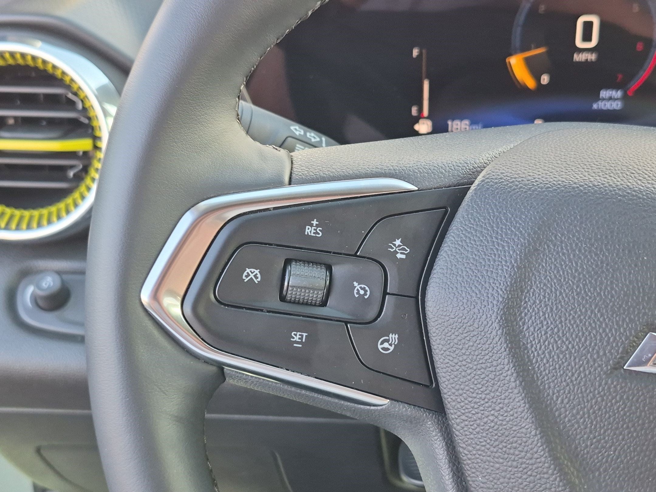 Used 2025 Chevrolet Trax ACTIV w/ Driver Confidence Package FWD image 19