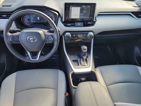 Used 2021 Toyota RAV4 Limited image 17