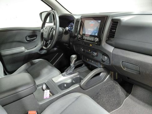 Used 2024 Nissan Frontier S w/ Technology Package RWD image 17