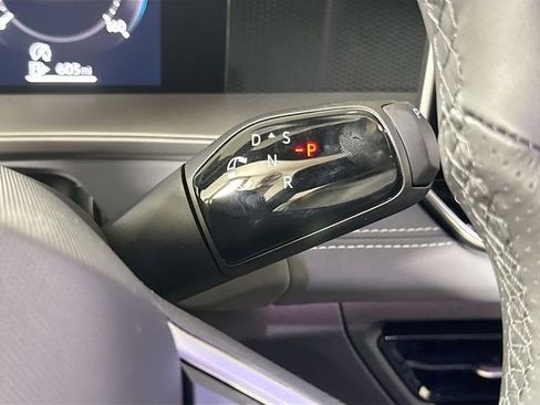 New 2026 Volkswagen Tiguan SE R-Line FWD image 10