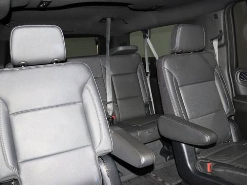 Used 2023 GMC Yukon XL Denali image 20