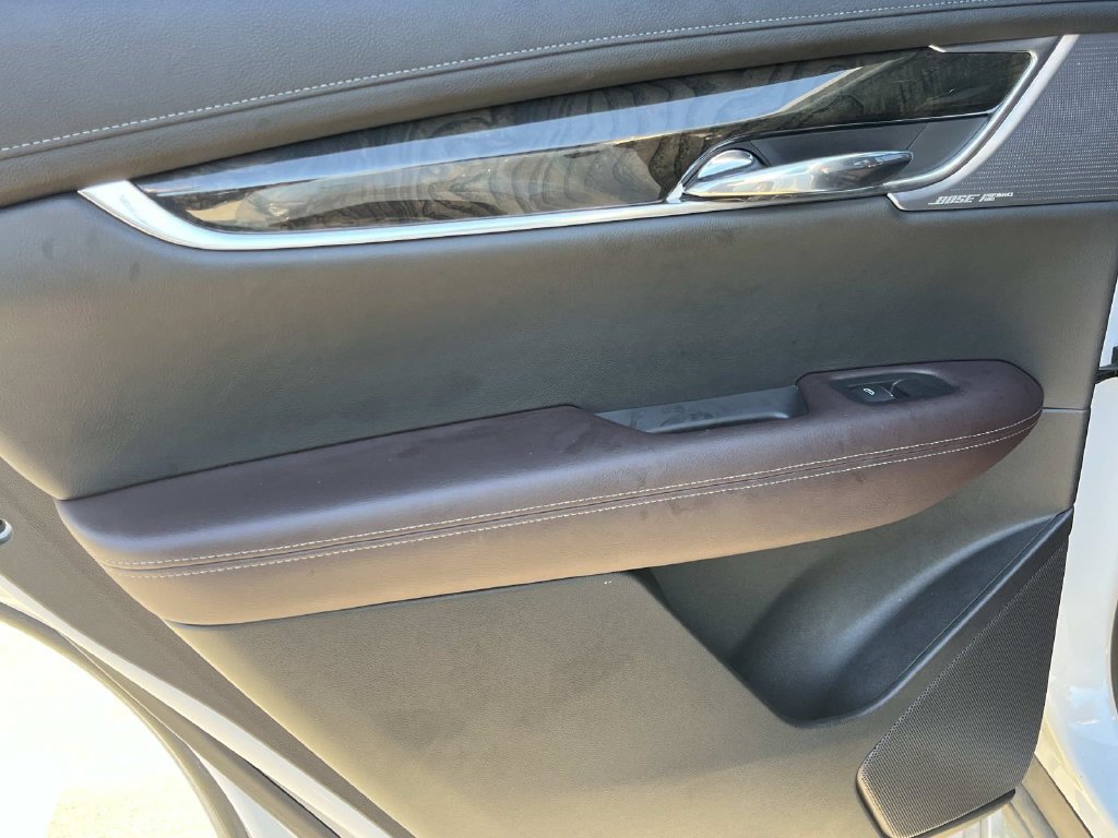 Used 2021 Cadillac XT6 Premium Luxury FWD image 20