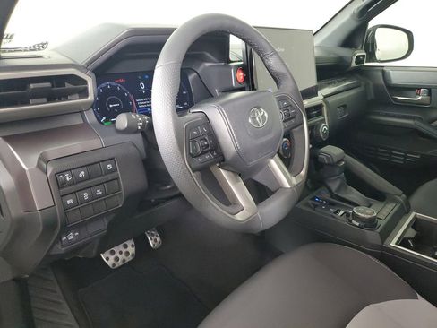 Used 2025 Toyota Tacoma TRD Sport AWD/4WD image 23
