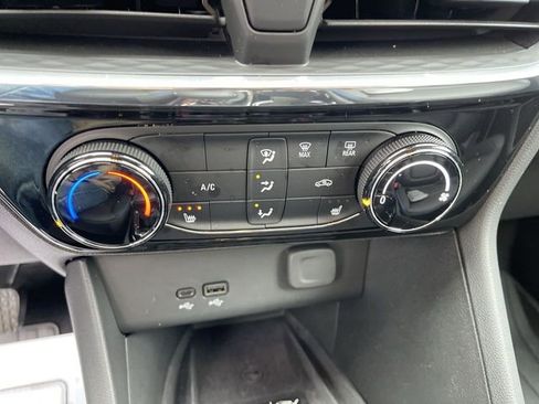 New 2025 Buick Encore GX Sport Touring w/ Advanced Technology Package image 18