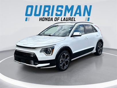 Used 2023 Kia Niro EX Touring