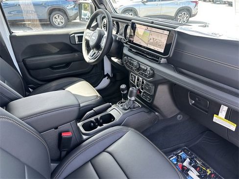 New 2025 Jeep Wrangler Sahara image 10