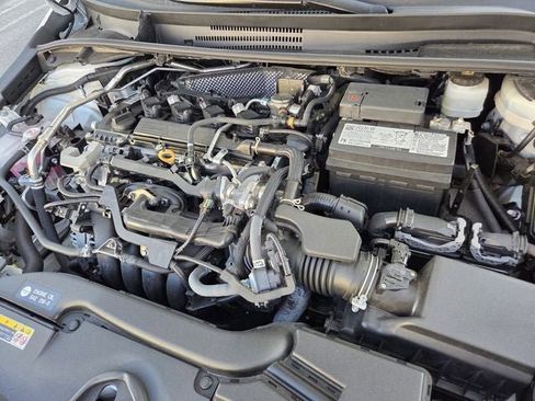 Used 2024 Toyota Corolla Sedan w/ SE Convenience Package image 28