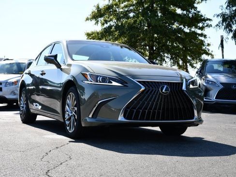 New 2025 Lexus ES 300h w/ Luxury Package image 33