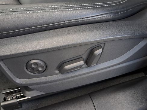 Certified 2023 Audi Q5 2.0T Premium Plus w/ Premium Plus Package image 19