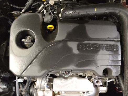 Used 2024 Chevrolet Equinox LS w/ LS Convenience Package image 30