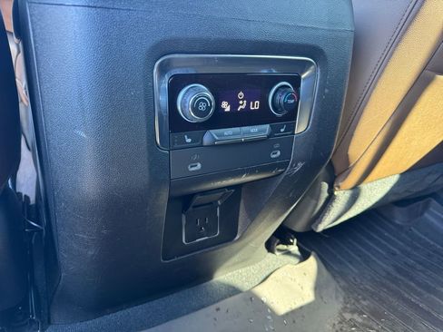 Used 2021 Chevrolet Tahoe High Country image 18