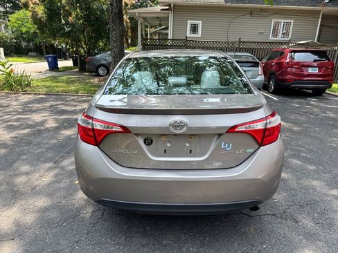 Used 2014 Toyota Corolla LE FWD image 9