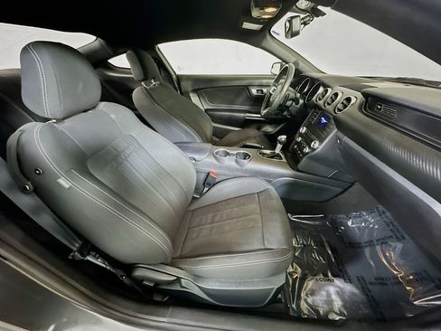 Used 2020 Ford Mustang Coupe image 12