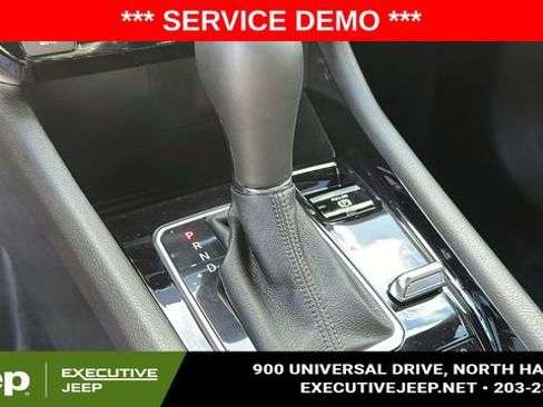 New 2025 Jeep Compass Limited w/ Sun & Sound Group image 18