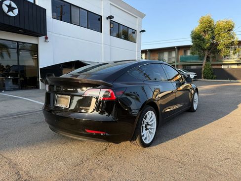 Used 2018 Tesla Model 3 Long Range AWD/4WD image 7