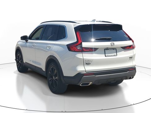 Used 2024 Honda CR-V Sport Touring image 4