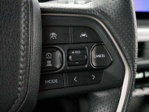 Certified 2025 Toyota 4Runner SR5 image 25