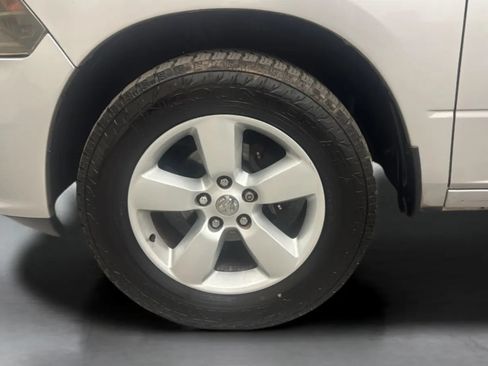Used 2013 RAM 1500 Express RWD image 28