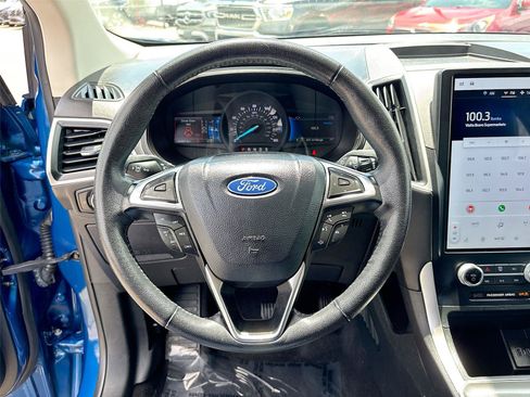 Used 2024 Ford Edge SEL AWD/4WD image 11