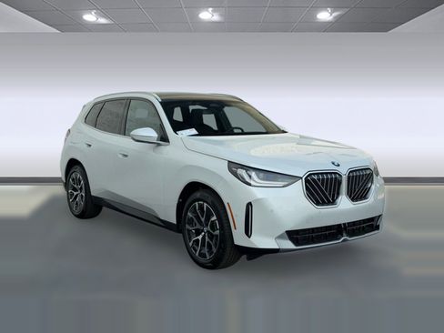 New 2026 BMW X3 xDrive30 w/ Premium Package image 7