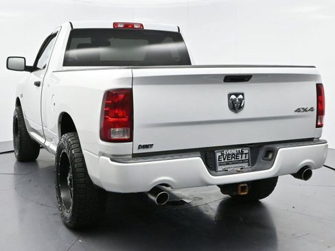 Used 2015 RAM 1500 Express AWD/4WD image 5