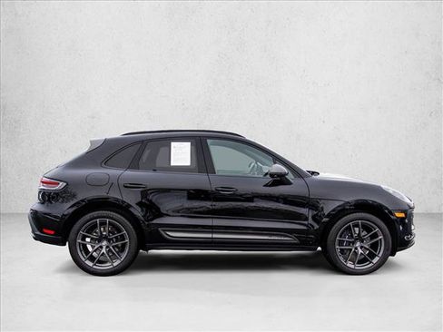Used 2026 Porsche Macan Turbo image 4