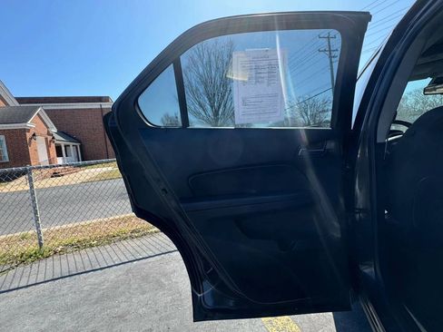 Used 2012 Chevrolet Equinox LT w/ Driver Convenience Package FWD image 9