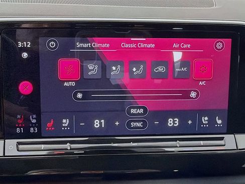 Used 2025 Volkswagen Atlas SEL Premium R-Line image 17