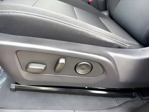 Used 2024 Chevrolet Colorado Trail Boss w/ Advanced Trailering Package AWD/4WD image 16