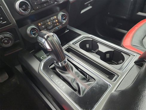 Used 2019 Ford F150 Lariat w/ Equipment Group 502A Luxury image 15