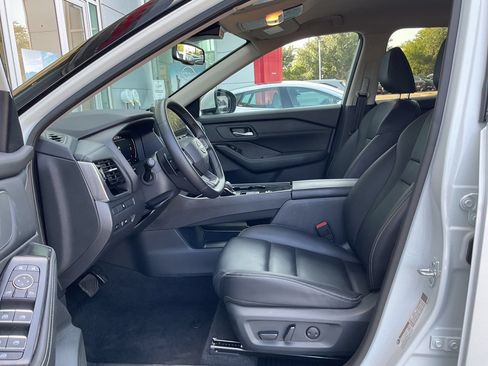 Used 2025 Buick Encore GX Preferred FWD image 8