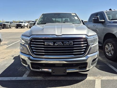 Used 2025 RAM 1500 Laramie AWD/4WD image 2