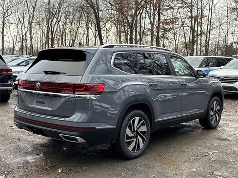 New 2026 Volkswagen Atlas SEL image 2