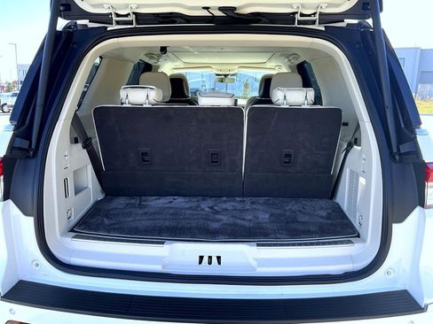 Certified 2023 Lincoln Navigator Black Label image 9