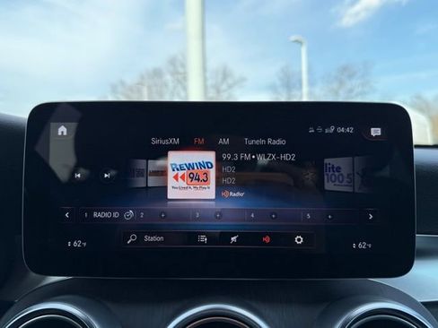 Used 2022 Mercedes-Benz GLC 300 4MATIC image 21