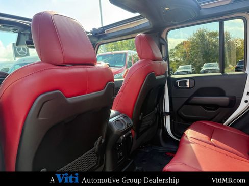 Used 2024 Jeep Wrangler Unlimited Rubicon 392 image 21