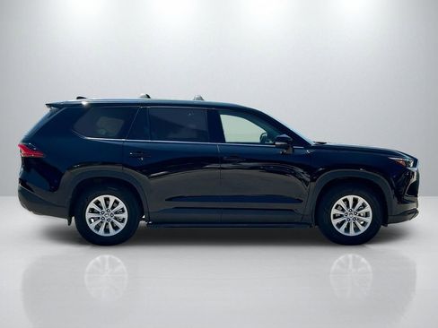 Certified 2024 Toyota Grand Highlander XLE FWD image 4