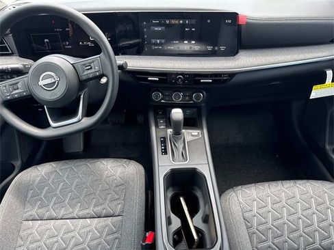 New 2025 Nissan Kicks SV w/ SV Premium Package image 18