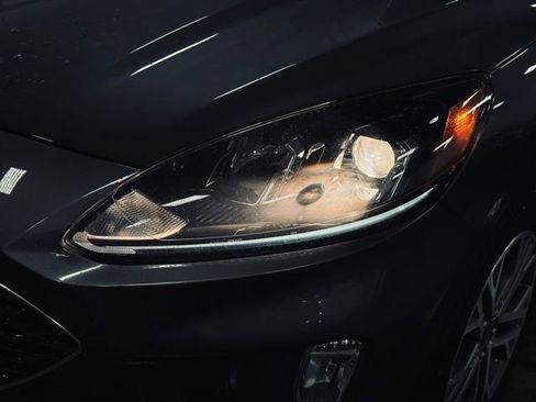 Used 2022 Ford Escape SEL image 2